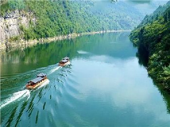 湘西芙蓉鎮(zhèn)、紅石林（坐龍峽、酉水畫廊）高品質(zhì)汽車2日游