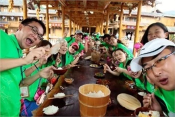 貴州-黃果樹瀑布、荔波大小七孔、西江千戶苗寨5日游