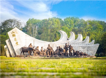 清溪村、天意木國景區(qū)、明清古巷、市博物館、胡林翼故居二日游