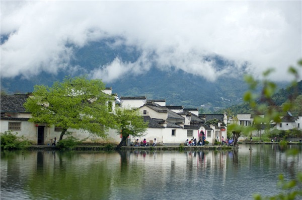 黃山、秀水千島湖、水墨宏村、西遞徽州古城高鐵純玩5日游