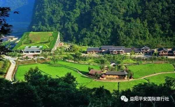 　張家界大峽谷、玻璃橋、黃龍洞品質(zhì)純玩兩日游c2